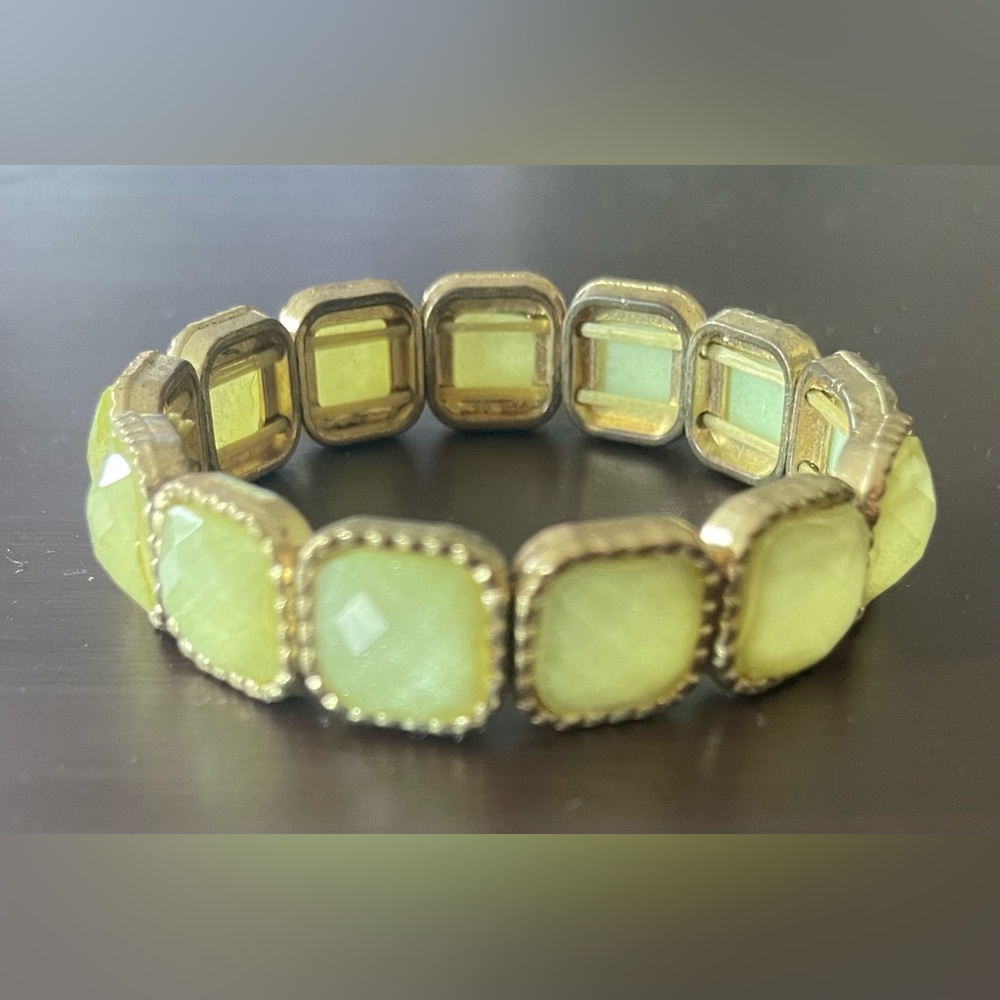 Light green & gold bracelet